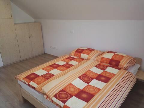 Apartmaji Zupan โบฮินิสกา เบลา ภายนอก รูปภาพ