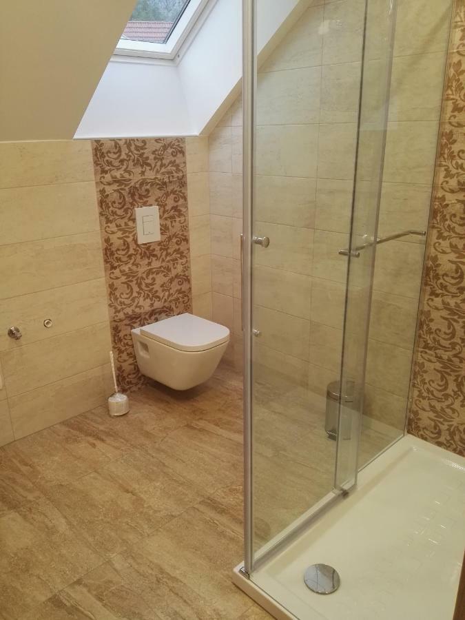 Apartmaji Zupan โบฮินิสกา เบลา ภายนอก รูปภาพ